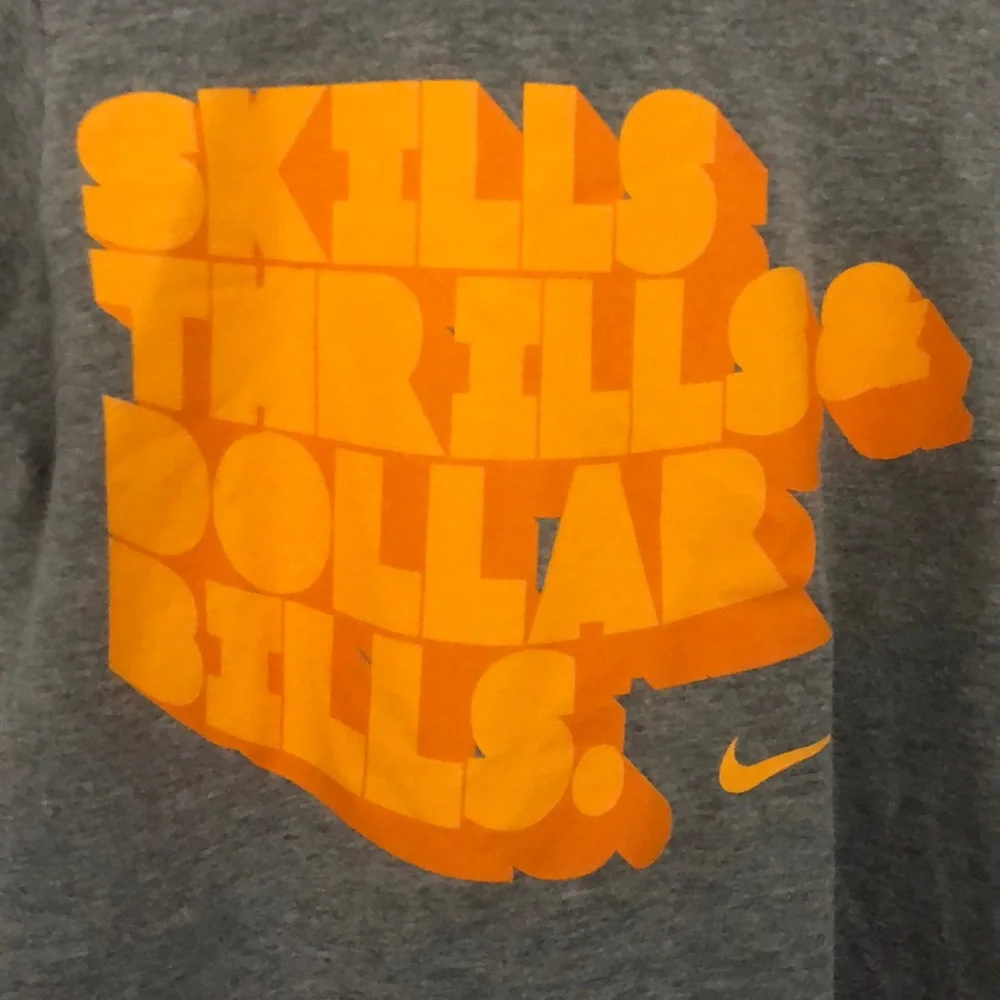Nike Skills Thrills and Dollar Bills Grey T Shirt Size Small